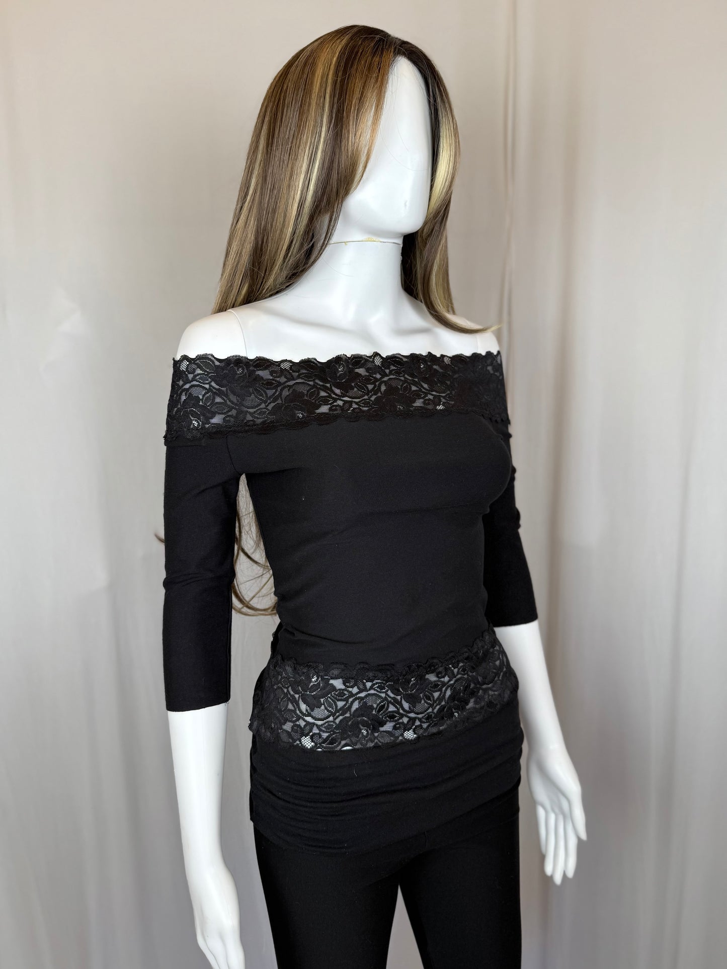 Bella Top- Black