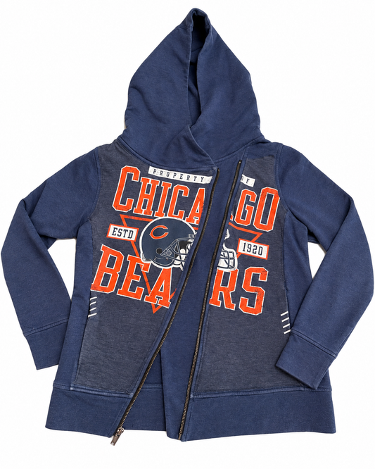 UPCYCLED CHICAGO BEARS ASYMMETRICAL ZIP HOODIE (M)