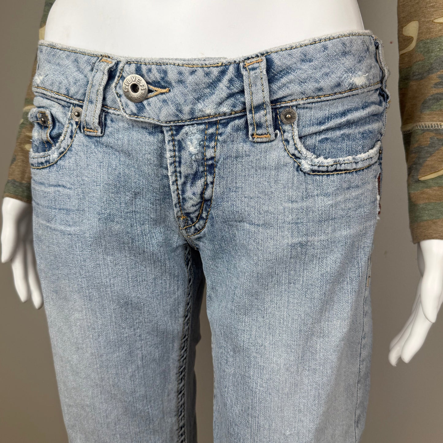 Lowrise Lightwash Jeans